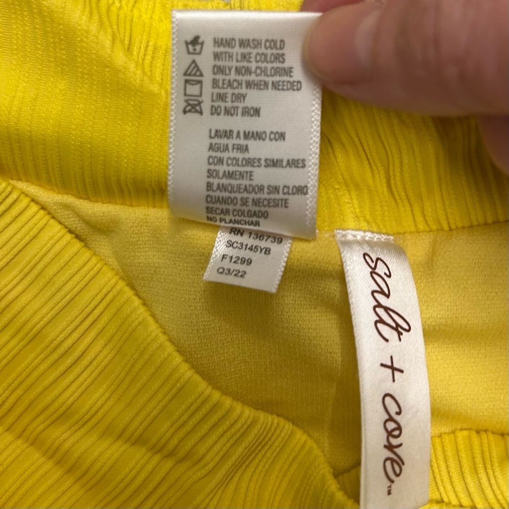 Women’s 2-Piece Salt + Cove Bright Yellow Ribbed Swimsuit. Size M - Picture 8 of 9